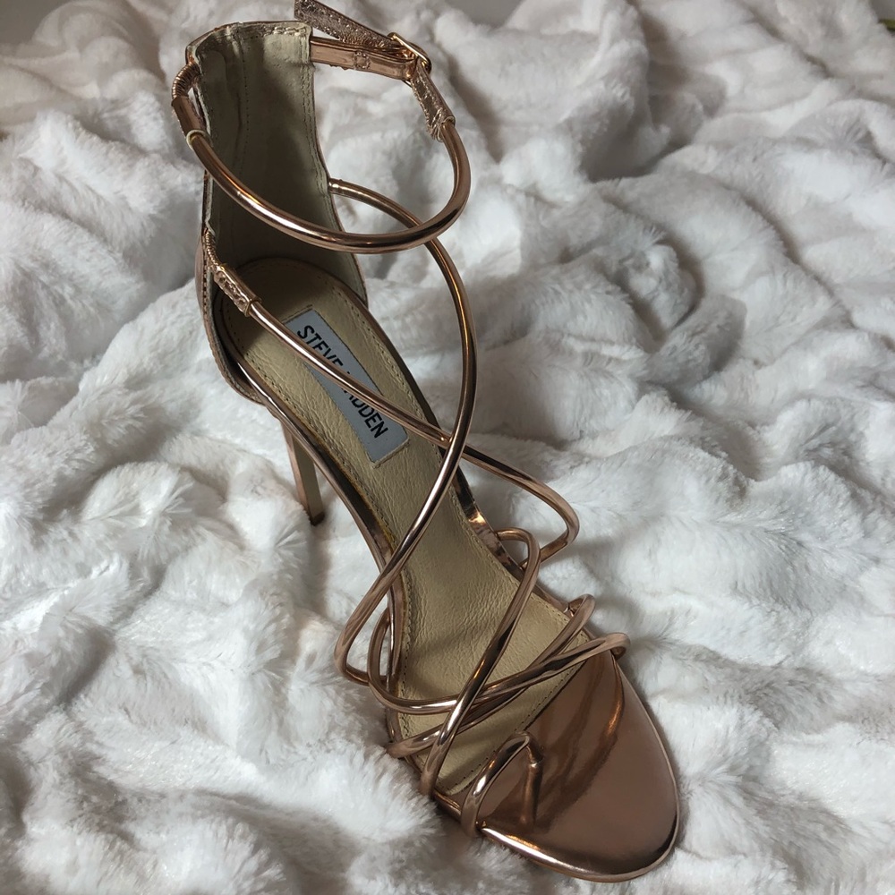 NWOT! Steve Madden Rose Gold Stiletto Heels